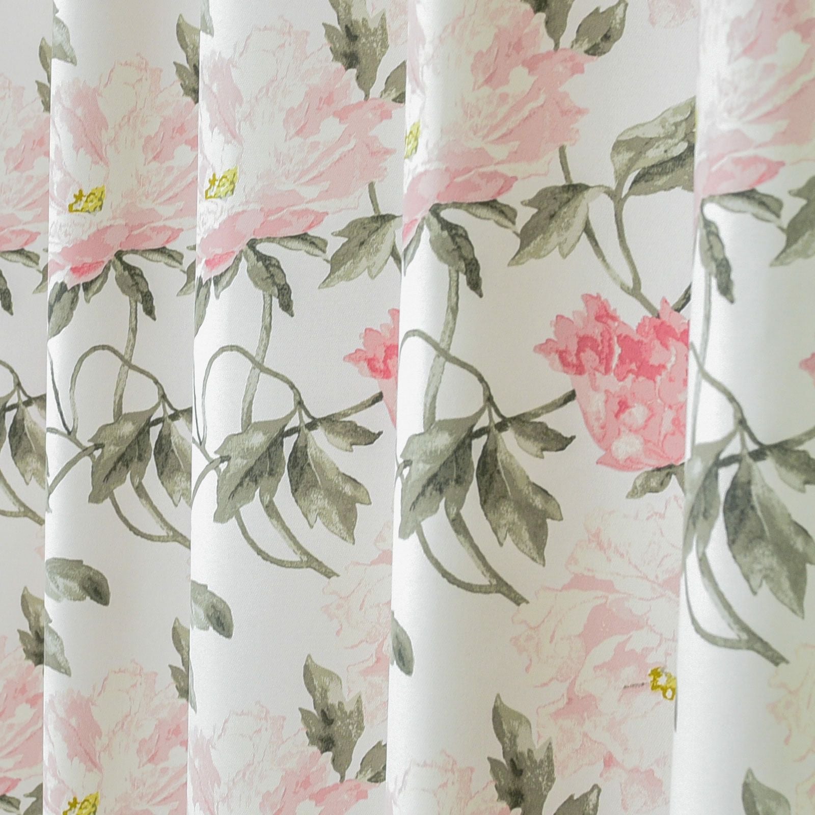 ローラアシュレイ★レア★ローズ柄 未使用カーテン 1枚 135×丈194㎝ LAURA ASHLEY - ローラアシュレイカーテンの通販 by miyumiyu0911's
